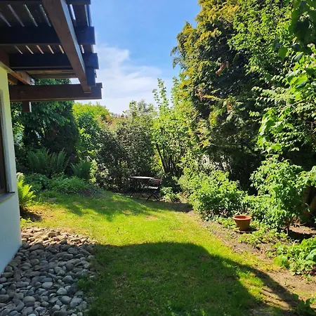 公寓 Wohnen Im Holzhaus 罗伊特林根